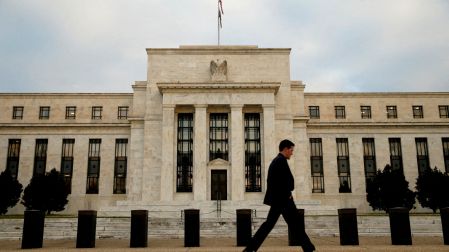 Banxico explica en sus Minutas por qué su política no siguió a la Fed de EU