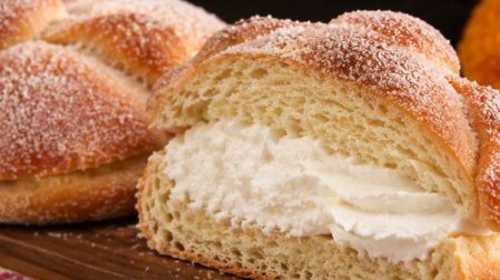Receta de pan de muerto relleno de nata