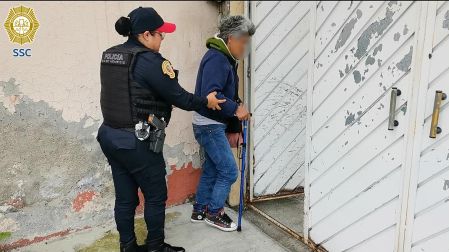 Los policías comenzaron a platicar con la mujer para tener mayor información, fue en ese momento cuando se percataron que la mujer no recordaba su nombre