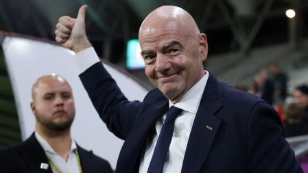 Gianni Infantino ya propuso más recursos a las federaciones africanas, en busca de su reespaldo para las elecciones de FIFA de marzo próximo.