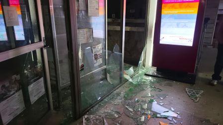 Durante el encuentro, ambas partes acordaron establecer mesas de trabajo para dar seguimiento a sus exigencias