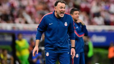Chivas encara el Clásico Tapatío con muchas bajas que preocupan a Milito