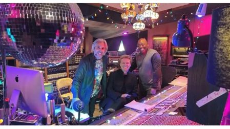 ¿Luis Miguel prepara nueva música Foto con Paul Jackson Jr. desata rumores