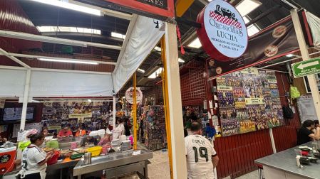 Quesadillas 'Lucha', parada obligada para todo americanista en Coyoacán.