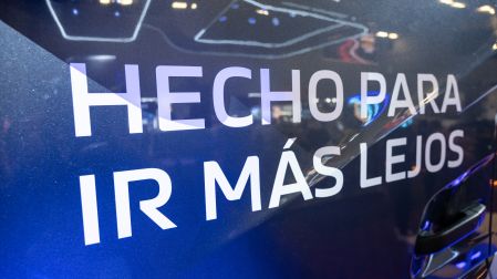 La propuesta de Galaxus integra tecnología, aerodinámica y confort para el operador.