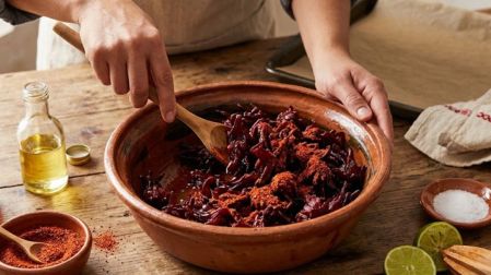 Botana de jamaica enchilada al horno