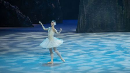 Los movimientos de Mayuko Nihei dieron vida a la elegancia de Odette y la intensidad de Odile de una manera espectacular.