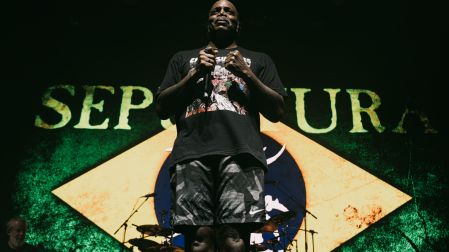 Derryck Green es el vocalista de la alineación brasileña desde 1997, el año que Max Cavalera salió del proyecto.