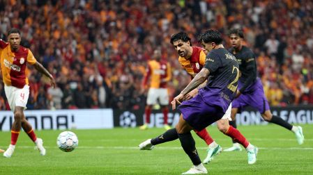 Así le pegó Joao Cancelo para el 1-1 antes del descanso