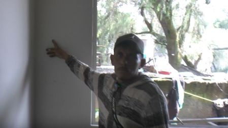 Habitantes de la colonia Lomas Bonita, en Coacalco, reportaron grietas y rotura de vidrios debido a la onda expansiva provocada por un flamazo en una instalación de gas.