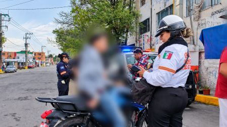 Personal de Prevención del Delito abordó las unidades de transporte para preguntar a las pasajeras si tenían algún riesgo en sus traslados