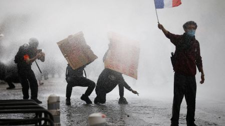 Manifestaciones registradas en calles de París, Francia