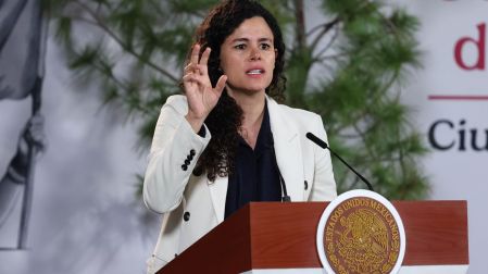 La consejera jurídica informó que sostuvo reuniones con representantes de plataformas como Meta, TikTok, Google y Microsoft para presentarles las medidas y conocer su disposición.