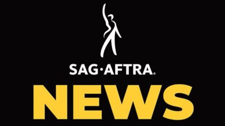 Logotipo blanco de SAG-AFTRA sobre fondo negro, acompañado de la palabra NEWS en letras grandes amarillas.