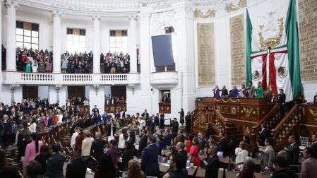 Asistentes al Segundo Informe