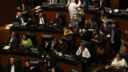 Tras dos jornadas de debates, -martes y miércoles- en votación particular la reforma fue aprobada.