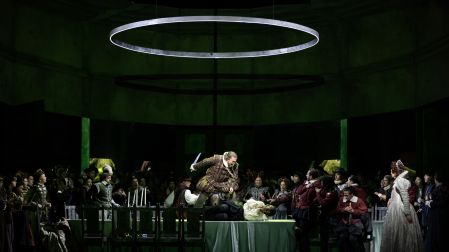 Aspectos del montaje de la ópera Macbeth que se presentará en The Metropolitan Opera y que se proyectará en la pantalla gigante del Auditorio Nacional el sábado 17 de octubre de 2026.