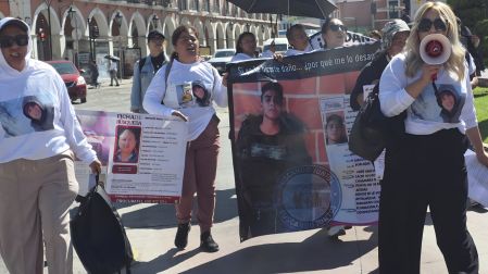 Las manifestantes señalaron que las jornadas actuales de localización son cortas e insuficientes, exigiendo diligencias más minuciosas y personalizadas.