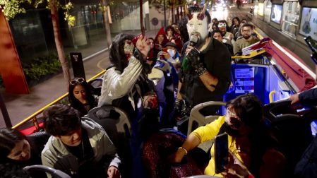 El Turibús del Terror ya es un clásico de Halloween y Día de Muertos en CDMX.