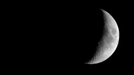 Luna creciente de octubre 2026: 5 rituales para atraer abundancia