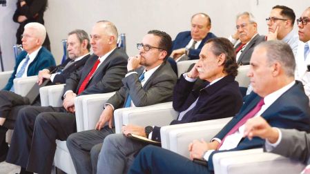 Al centro, Jesús Ruiz López y a su izquierda Antonio Alfeirán Ruiz.