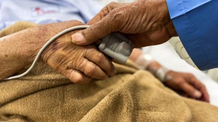 Terapia de Soporte Vital: ¿Qué es y cuándo se determina que un paciente la necesita?