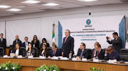 Ebrard también explicó que la posición histórica de México ha sido mantener separados los asuntos comerciales y deseguridad