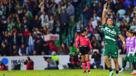 Tahiel Jiménez llegó a cinco goles en dos partidos.