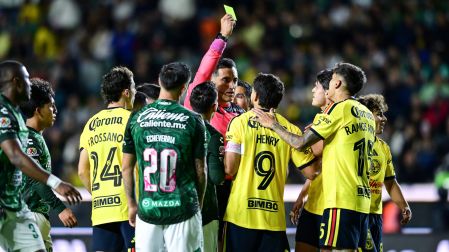 Ismael Rosario López imparte justicia dentro d ella Jornada 12 del Apertura 2026 entre León y América.