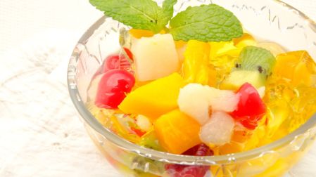 Frutas en gelatina.