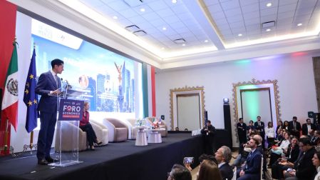 Roberto Velasco clausuró este martes el Foro Económico Francia-México 2026, convocado por la Cámara Franco-Mexicana de Comercio e Industria.