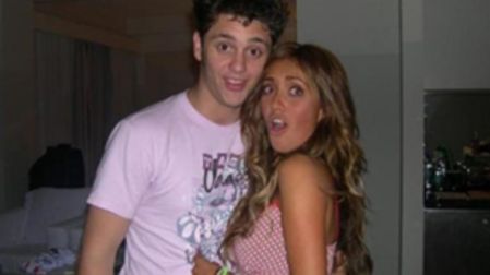 El exintegrante de RBD describió su noviazgo con Anahí como una etapa muy bonita que todavía recuerda con cariño.