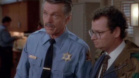 Tom Skerritt fue reconocido con un Emmy por Picket Fences.