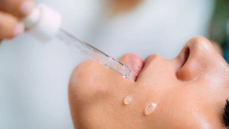 Diferencia entre ácido hialurónico y toxina botulínica: ¿a qué edad se deben usar?