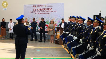 Como parte del programa, se realizaron honores a la Bandera Nacional y se entonó el Himno Nacional Mexicano