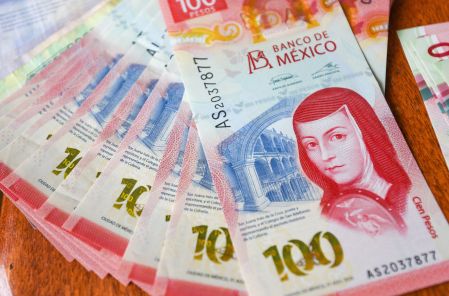 La inversión en CETES requiere constancia y reinversión periódica.