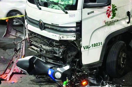 El fin de semana, otros dos motociclistas murieron, el primero se registró el viernes en avenida Taxqueña, en Coyoacán, mientras que el segundo fue ayer en la alcaldía Álvaro Obregón.