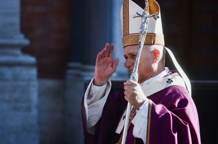 El sumo pontífice dijo que la guerra lastima a toda la humanidad.