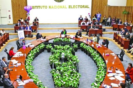El pasado 5 de marzo, el Instituto Nacional Electoral impuso multas a partidos por 706.9 millones de pesos.