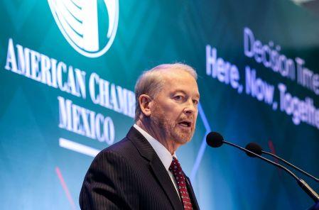 El embajador de Estados Unidos en México, Ronald Johnson