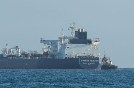 El Kremlin reiteró su compromiso de apoyar a Cuba frente al bloqueo estadounidense, mientras Donald Trump aseguró que no le preocupa el suministro ruso hacia la isla.