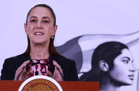 Destacó que su gobierno apoya a la población con un subsidio de alrededor de seis pesos por litro en combustibles.