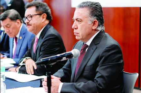 Uno es lo que ha sido toda su vida. Mi honestidad y verticalidad están respaldadas por la veracidad de trabajo, estudio y servicio con integridad.” Enrique Inzunza, senador de Morena