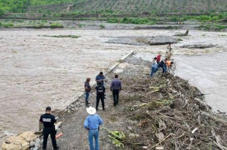 Las precipitaciones están asociadas a diversos sistemas meteorológicos, entre ellos la depresión tropical Boris y una vaguada en el Golfo de México.