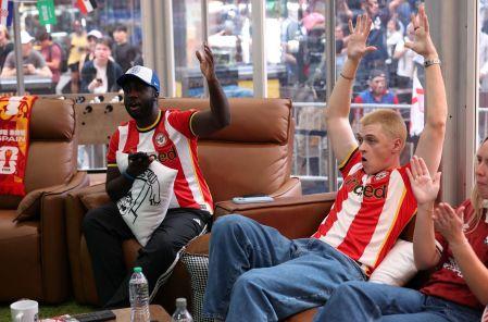 Kevin Akoto y Austin Franklin ya han visto 102 de los 104 partidos de esta Copa del Mundo; les restan el del sábado entre la Selección de Francia y la Selección de Inglaterra por el tercer sitio y la final entre la Selección de España y la Selección de Argentina.