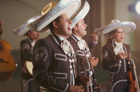 El mariachi es una tradición que perdura pese a los años