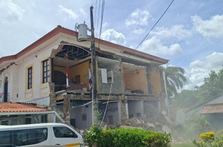 Autoridades activaron alertas de tsunami y realizaron evacuaciones preventivas tras el sismo de magnitud 7.6 registrado frente a las costas de Panamá.