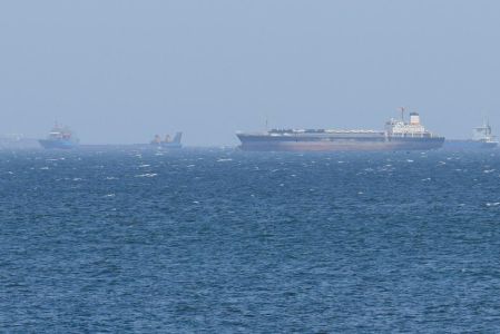Buques de carga en la zona del estrecho de Ormuz.