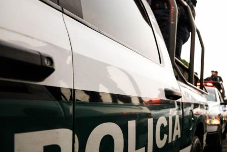 La tarde de este domingo en las calles Rivero y Toltecas, policías se percataron de que se registraba una pelea entre varias personas, por lo que intervinieron para controlar la situación.