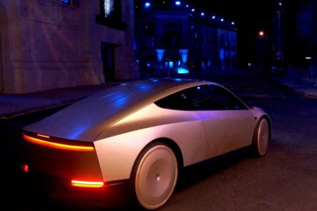 Cybercab es el nuevo robotaxi de Elon Musk